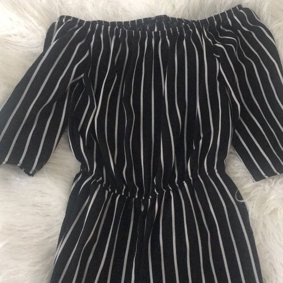 Striped off the shoulder romper - Picture 2 of 2